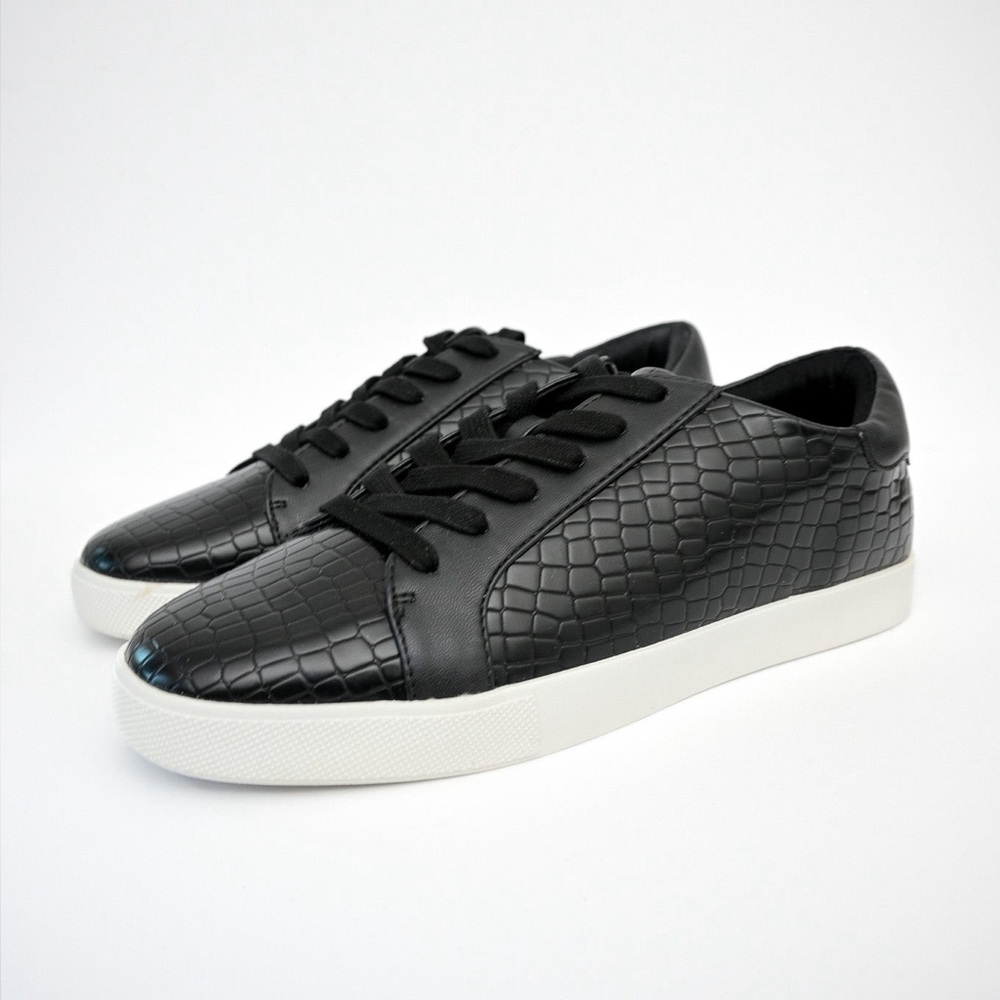 Katy Perry Crocodile Embossed Sneakers